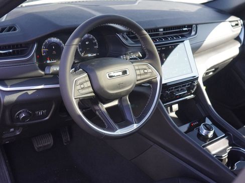 New 2026 Jeep Grand Cherokee Laredo X AWD/4WD image 23