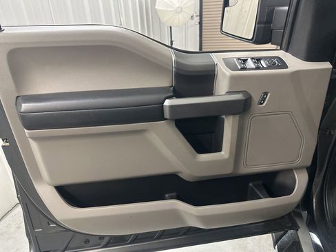 Used 2020 Ford F150 XLT w/ Equipment Group 302A Luxury image 12