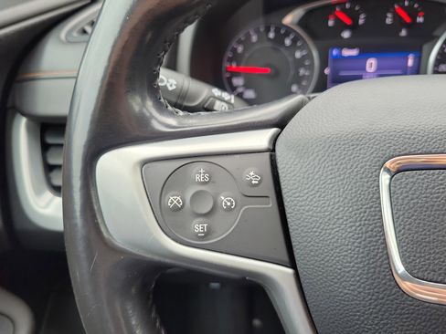 Used 2020 GMC Terrain SLE image 18