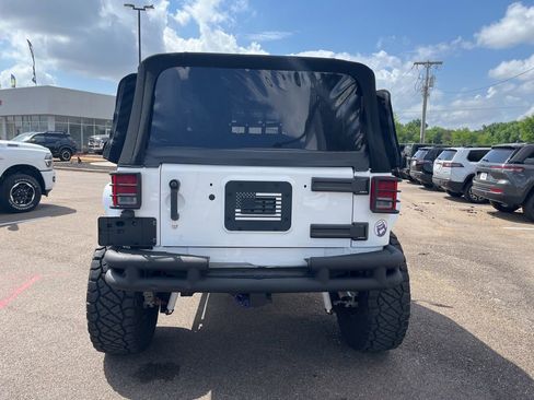 Used 2013 Jeep Wrangler Sport AWD/4WD image 6