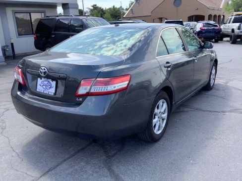 Used 2010 Toyota Camry LE FWD image 14