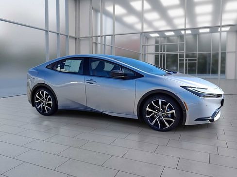 New 2026 Toyota Prius Plug-In Hybrid image 6