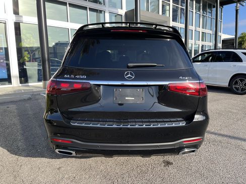 Used 2026 Mercedes-Benz GLS 450 4MATIC image 5