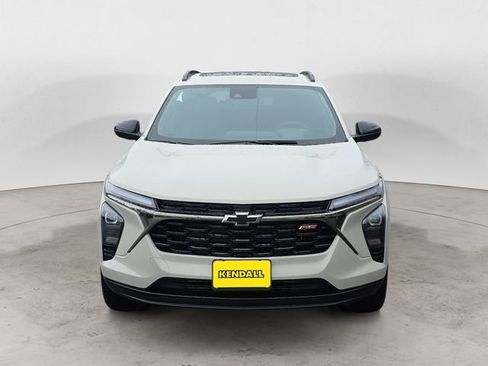 Used 2026 Chevrolet Trax RS w/ Sunroof Package FWD image 8