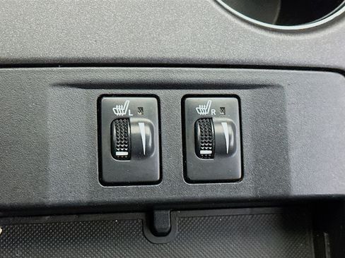 Used 2016 Toyota Camry XSE w/ Moonroof Package image 26