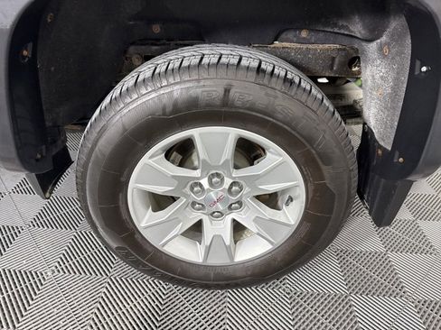 Used 2016 GMC Canyon SLE w/ SLE Convenience Package image 11