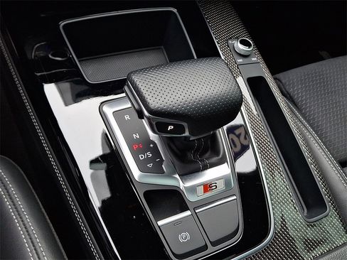 Used 2023 Audi SQ5 Premium Plus w/ Premium Plus Package image 16