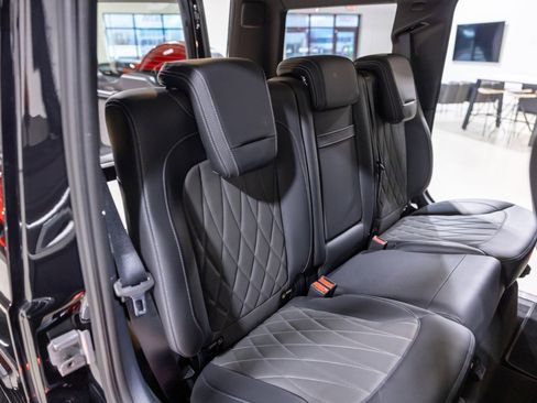 Used 2024 Mercedes-Benz G 550 image 36