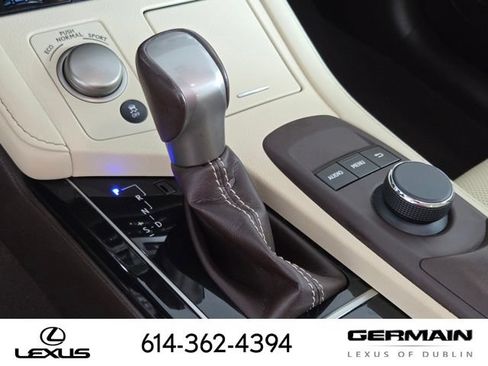 Used 2017 Lexus ES 350 w/ Premium Package FWD image 25