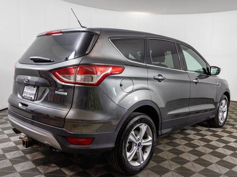 Used 2015 Ford Escape SE FWD image 13