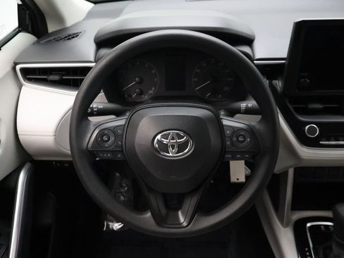 Certified 2024 Toyota Corolla Cross L image 23