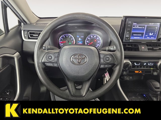 Used 2021 Toyota RAV4 LE AWD/4WD image 12