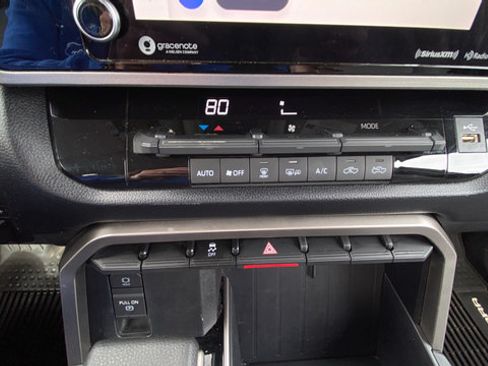 Used 2024 Toyota Tundra SR5 w/ SR5 Convenience Package AWD/4WD image 16