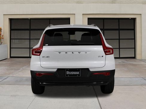 New 2026 Volvo XC40 B5 Plus w/ Protection Package Premier image 4