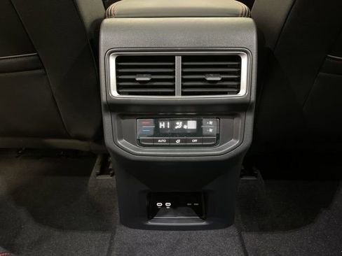 New 2026 Volkswagen Atlas Peak Edition image 26