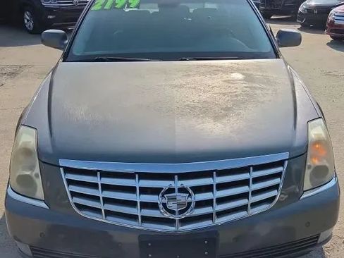 Used 2007 Cadillac DTS Performance FWD image 1