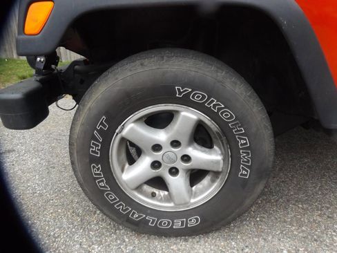 Used 2004 Jeep Wrangler X w/ Wheel Plus Group AWD/4WD image 13