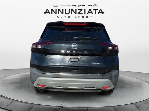 Certified 2021 Nissan Rogue SV image 4