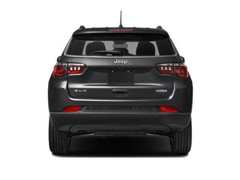 Certified 2023 Jeep Compass Latitude w/ Sun and Sound Group AWD/4WD image 5