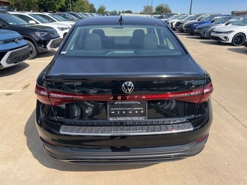 New 2025 Volkswagen Jetta S image 5