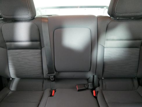 Used 2023 Nissan Frontier SV w/ Midnight Edition Package image 13