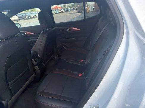 Used 2024 Chevrolet Equinox EV RS FWD image 8