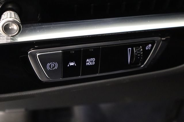 Used 2024 Cadillac Lyriq Tech AWD/4WD image 21