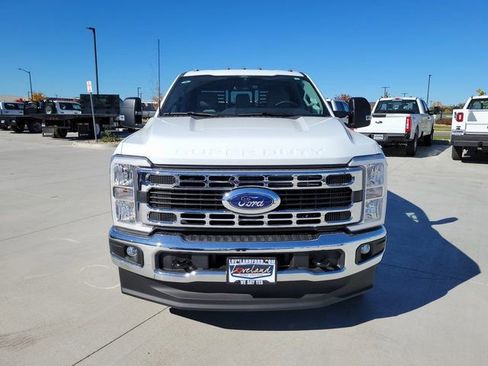 New 2026 Ford F350 XL w/ XL Chrome Package image 5