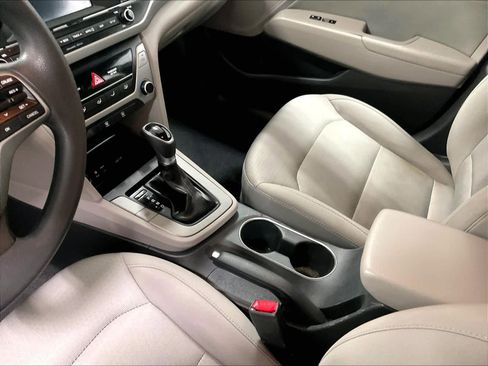 Used 2018 Hyundai Elantra SEL image 20
