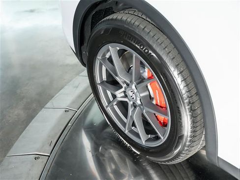 New 2026 Porsche Cayenne S AWD/4WD image 16