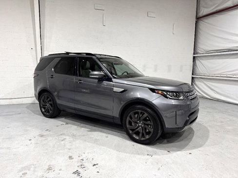 Used 2018 Land Rover Discovery HSE image 6