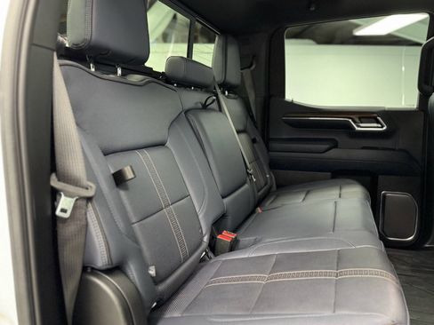 Used 2024 Chevrolet Silverado 1500 High Country w/ High Country Premium Package image 36