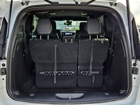 New 2026 Chrysler Pacifica Select FWD image 27