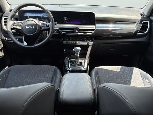 Used 2024 Kia Seltos S FWD image 17