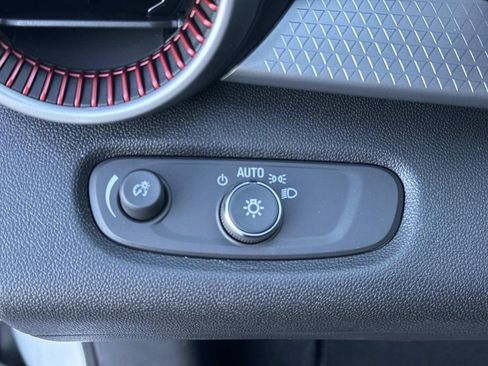 New 2026 Chevrolet Trax RS w/ Driver Confidence Package image 20