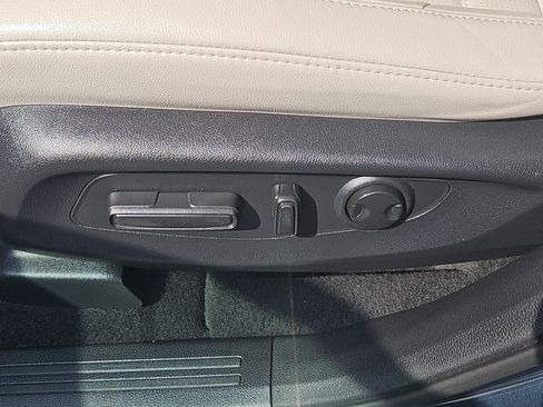 Used 2023 Honda CR-V EX-L image 13