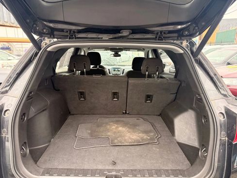 Used 2019 Chevrolet Equinox LT w/ Driver Convenience Package image 31