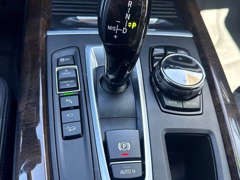 Used 2015 BMW X5 xDrive50i AWD/4WD image 37