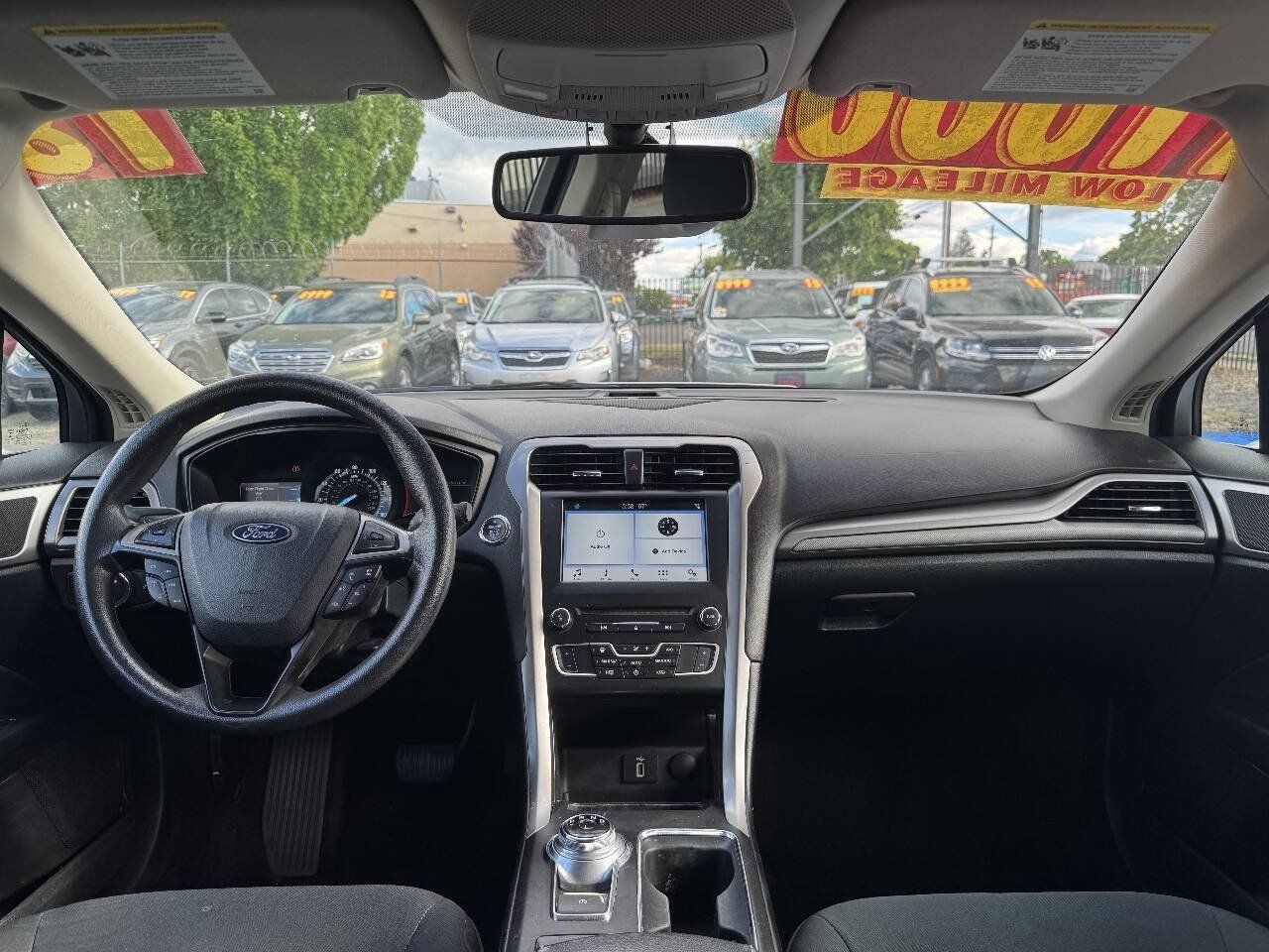 Used 2018 Ford Fusion SE FWD image 17