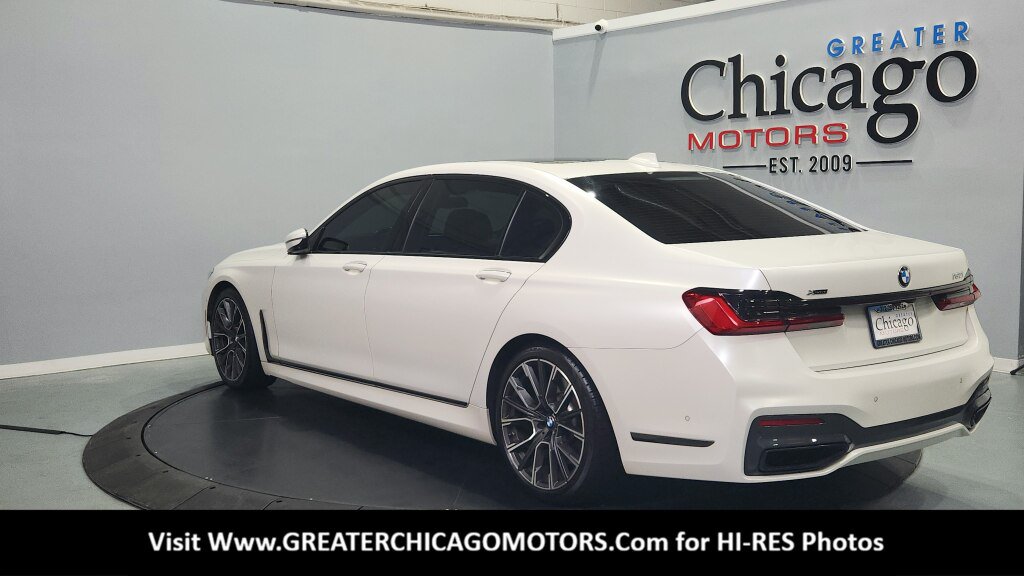 Used 2022 BMW 750i xDrive w/ Executive Package AWD/4WD image 9