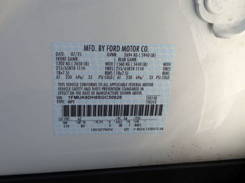 Used 2025 Ford Explorer Active image 33