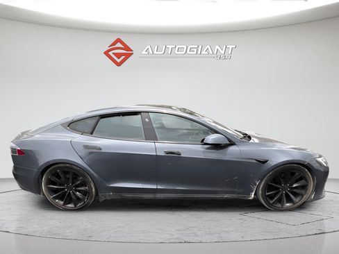 Used 2022 Tesla Model S AWD/4WD image 9