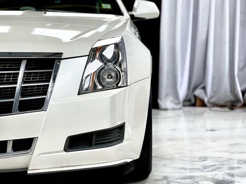 Used 2013 Cadillac CTS AWD Coupe image 3