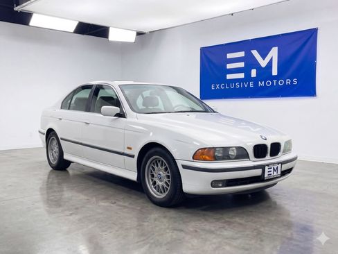 Used 2000 BMW 528i Sedan RWD image 1