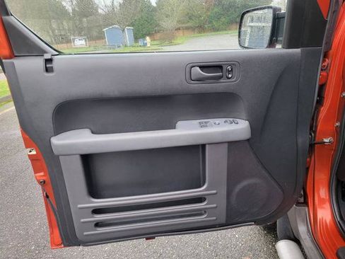 Used 2004 Honda Element EX image 10