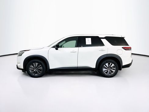 Used 2023 Nissan Pathfinder S AWD/4WD image 4