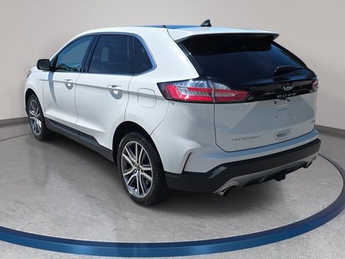 Used 2023 Ford Edge Titanium w/ Class II Trailer Tow Package AWD/4WD image 7