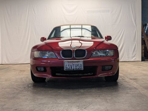 Used 2001 BMW Z3 2.5i RWD image 2