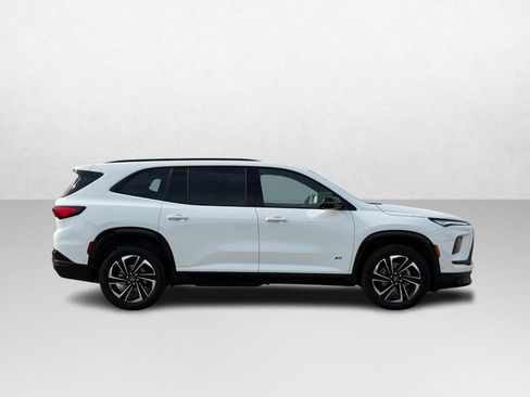 Used 2025 Buick Enclave Sport Touring w/ Super Cruise Package AWD/4WD image 4