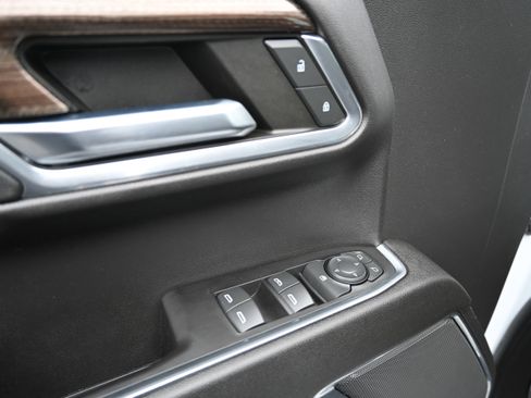 Used 2023 Chevrolet Silverado 1500 LT Trail Boss w/ Protection Package image 16